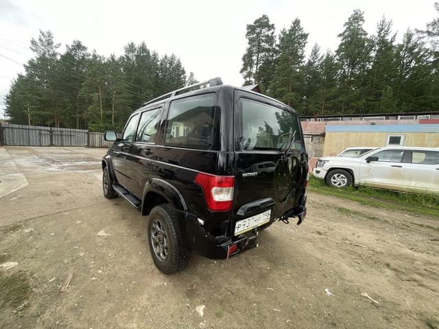 UAZ PATRIOT - 4