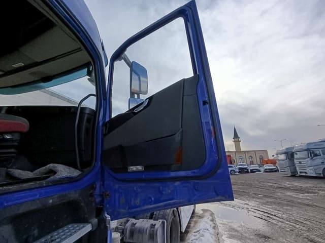 Volvo FH 6x4 Седельный тягач - 7