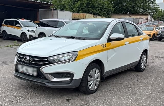 Lada Vesta седан - 1