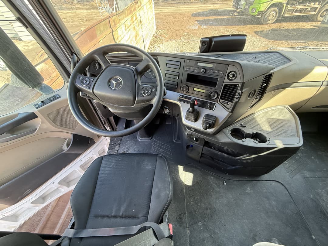 Mercedes-Benz Actros 6x4 Седельный тягач - 5
