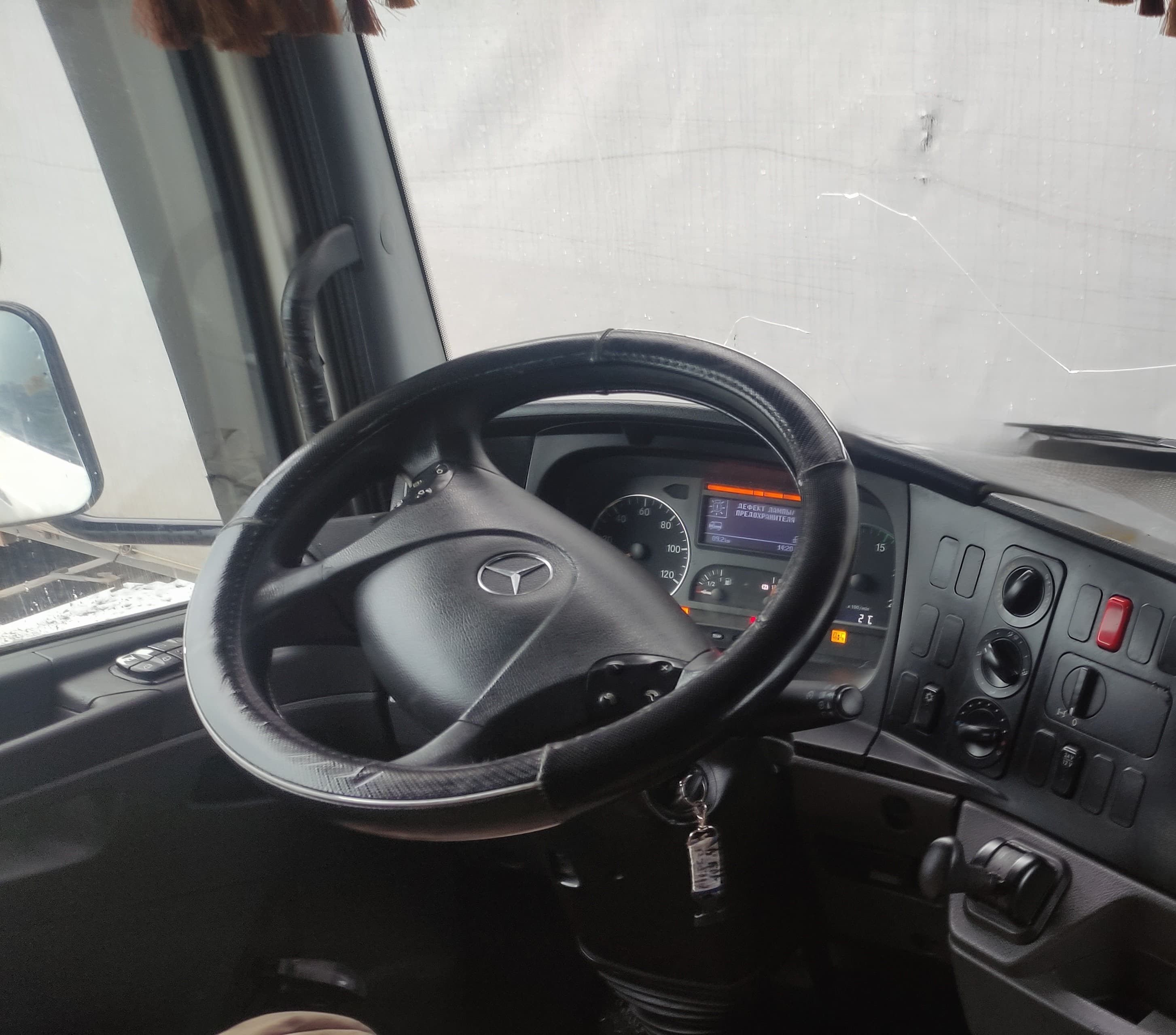 Mercedes-Benz Axor 4x2 Седельный тягач - 5