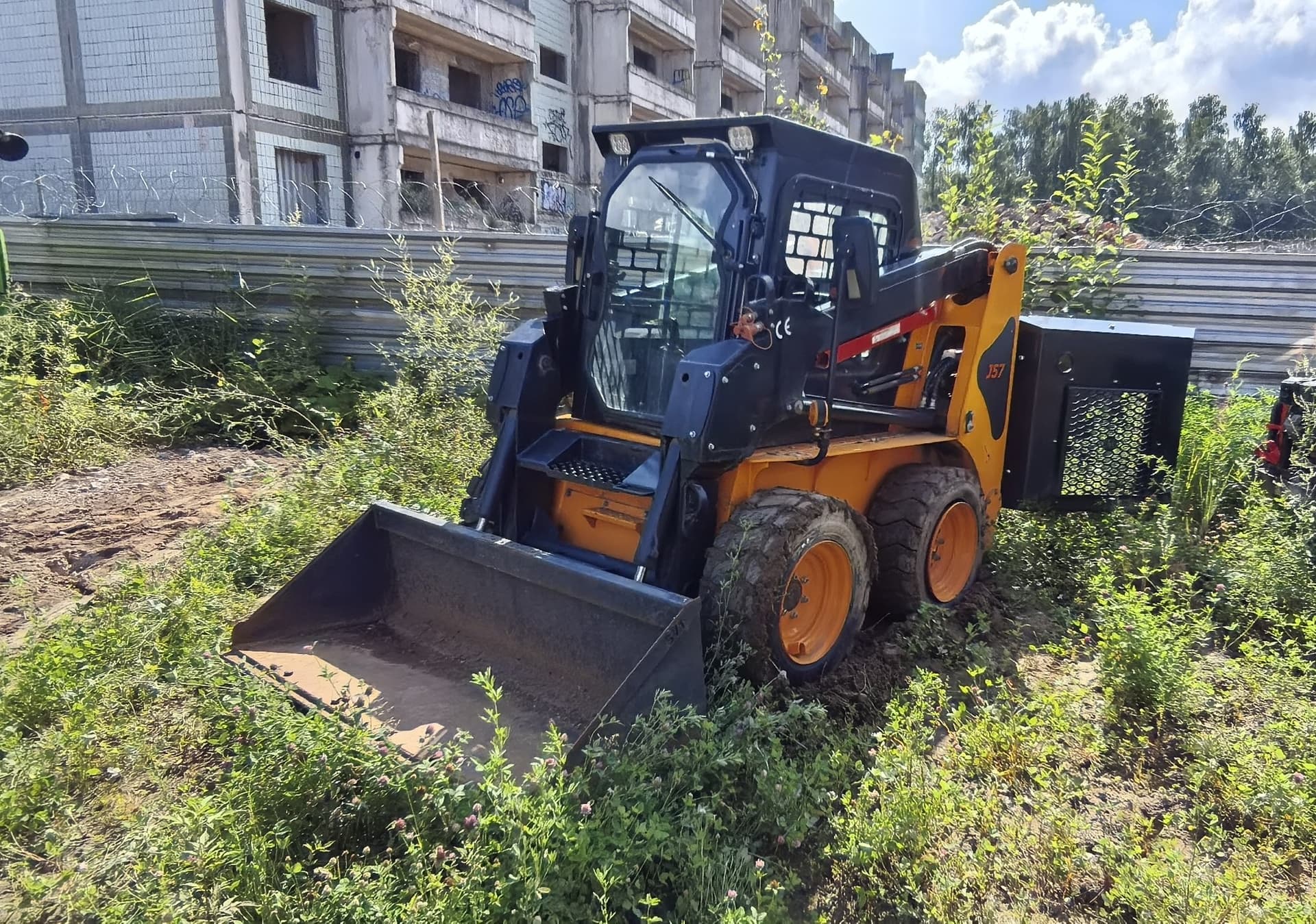 Bawoo J57 Мини погрузчик - 1