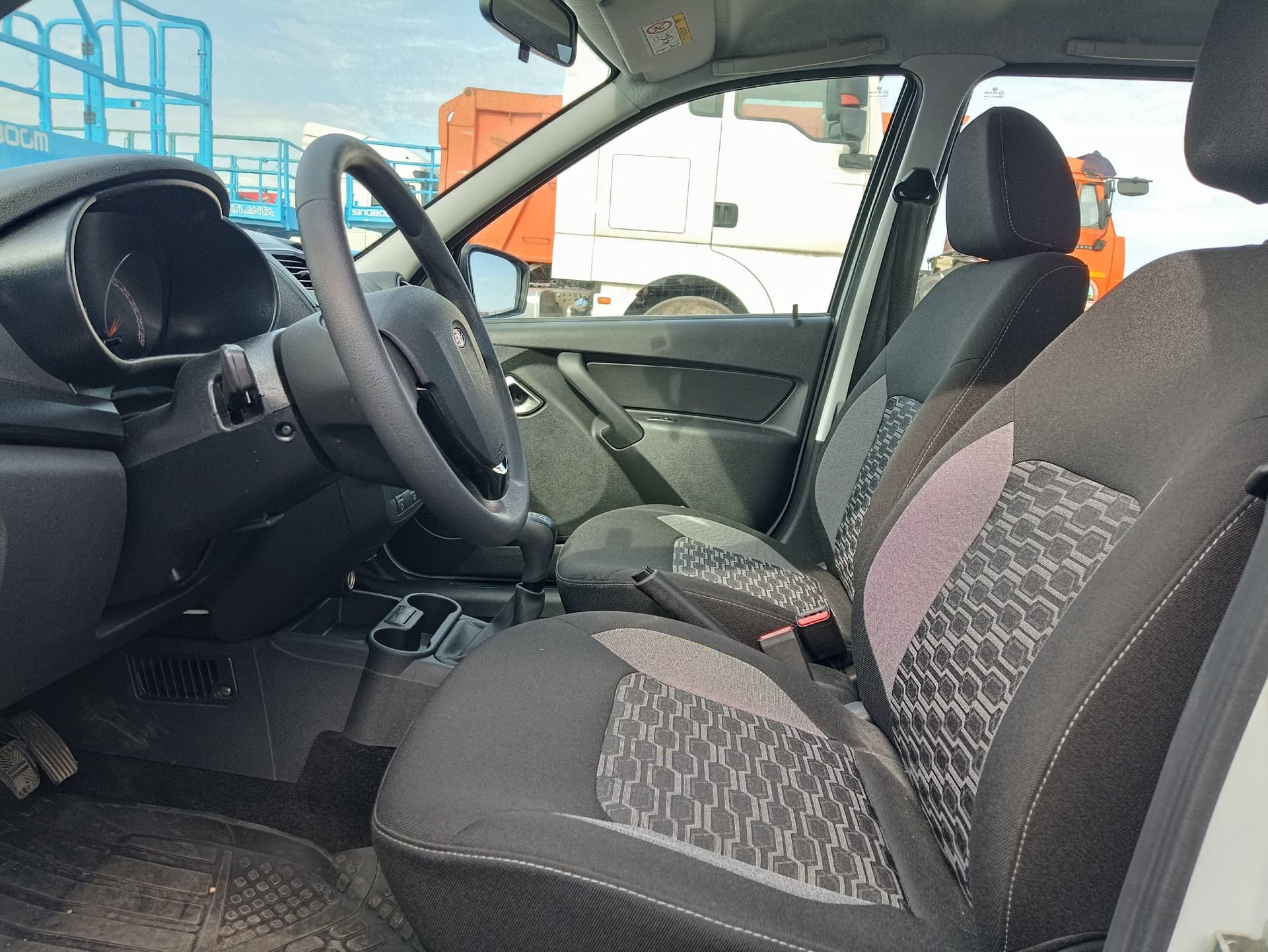 Lada Granta Cross - 5