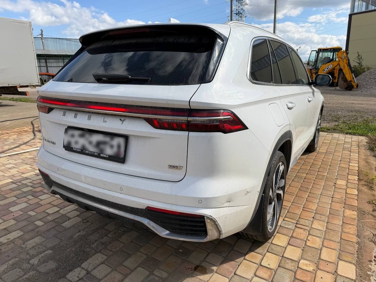 Geely Monjaro - 3