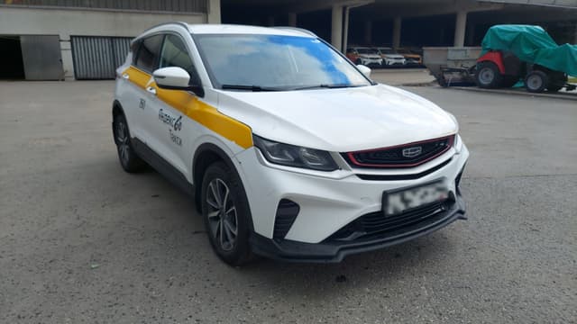 Geely Coolray - 2