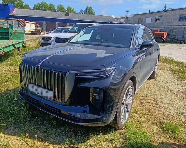 Hongqi E-HS9 - 1