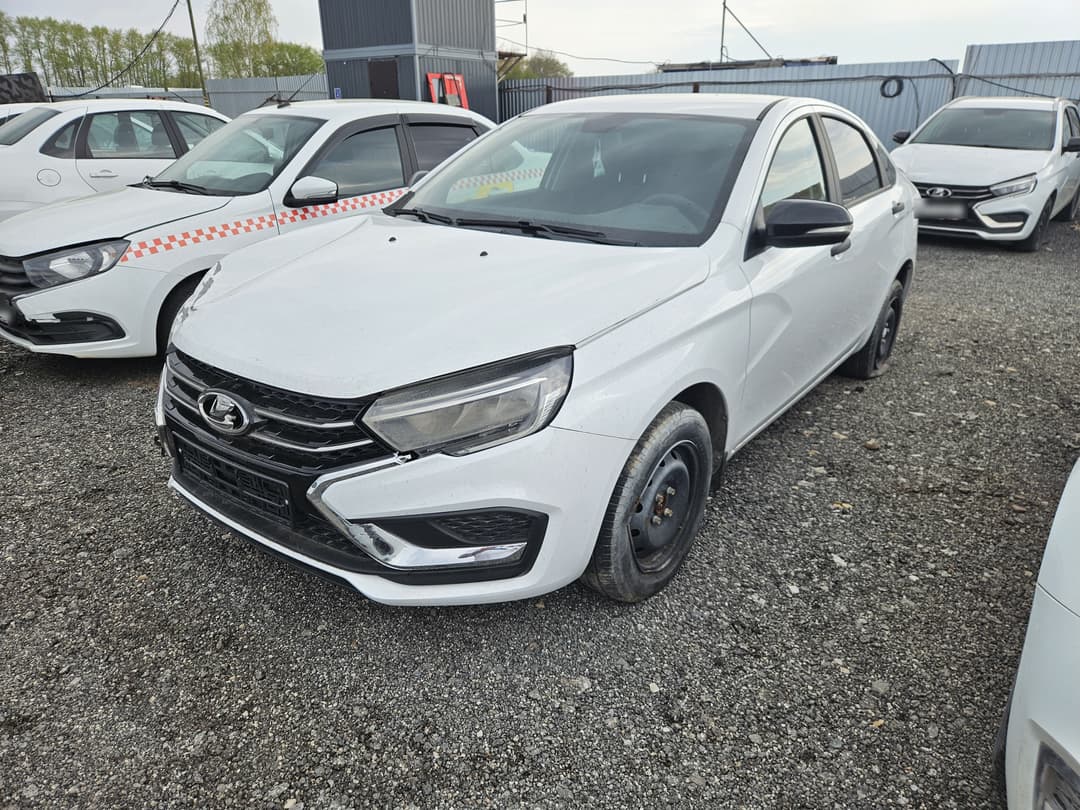 Lada Vesta седан - 1