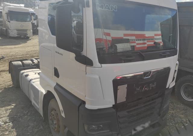 MAN TGX 4X2 Седельный тягач - 2