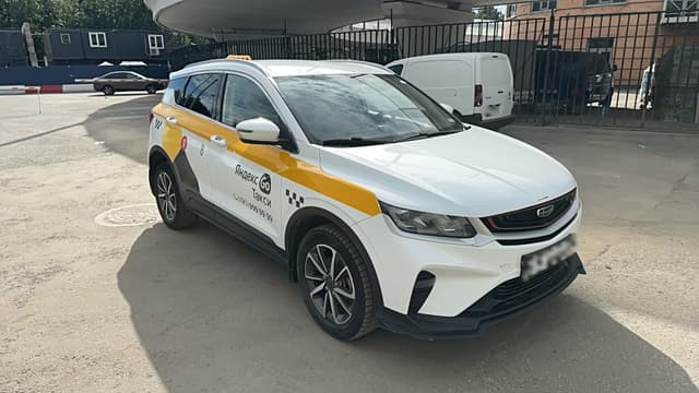 Geely Coolray - 2