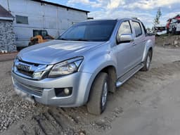 ISUZU D-Max - 1