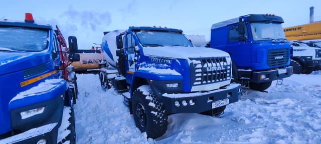Ural 4320 6x6 Автобетоносмеситель - 2