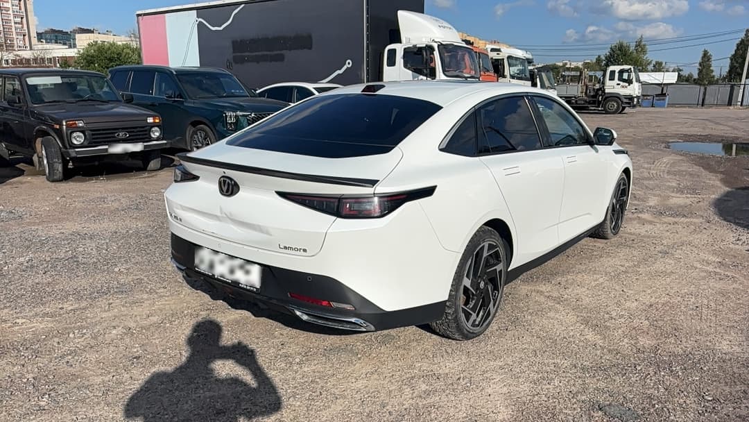 Changan Lamore - 3