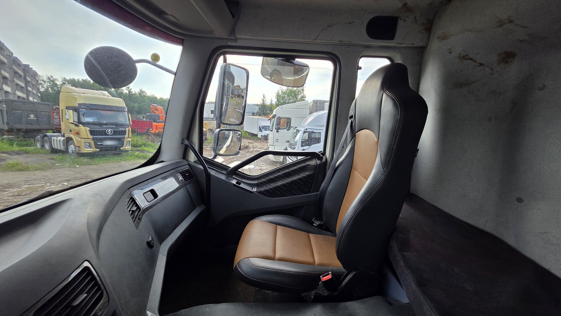 FAW J6* 6x4 Самосвал - 9