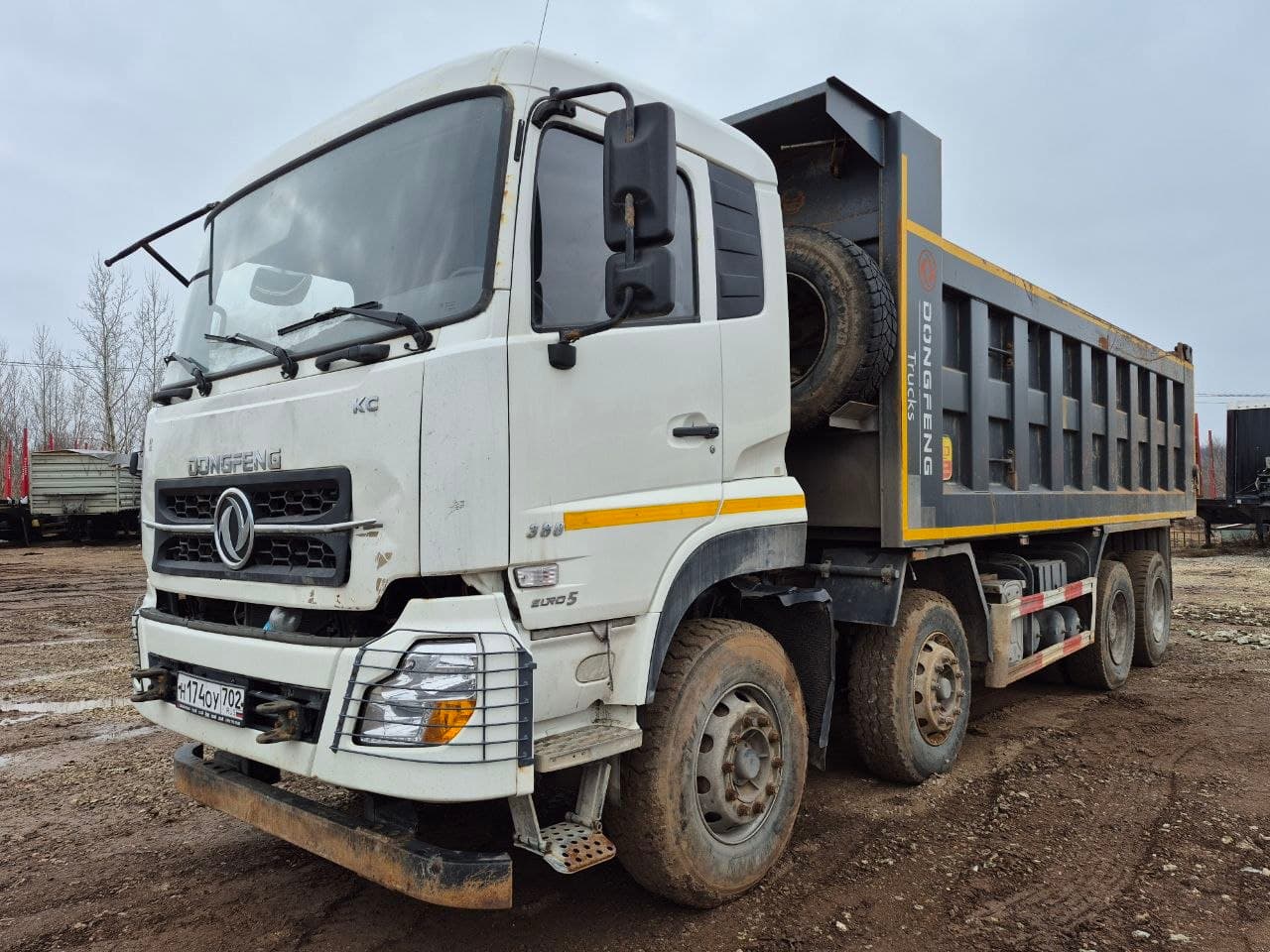 Dongfeng KC 8x4 Самосвал - 1