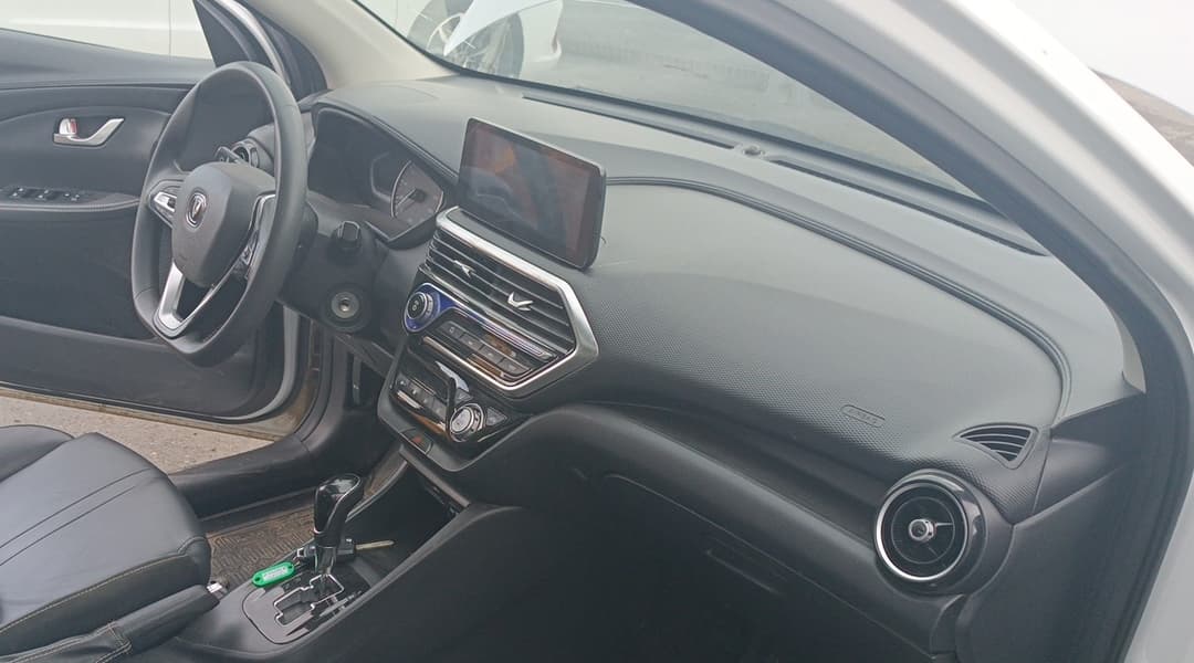 Changan Alsvin - 5