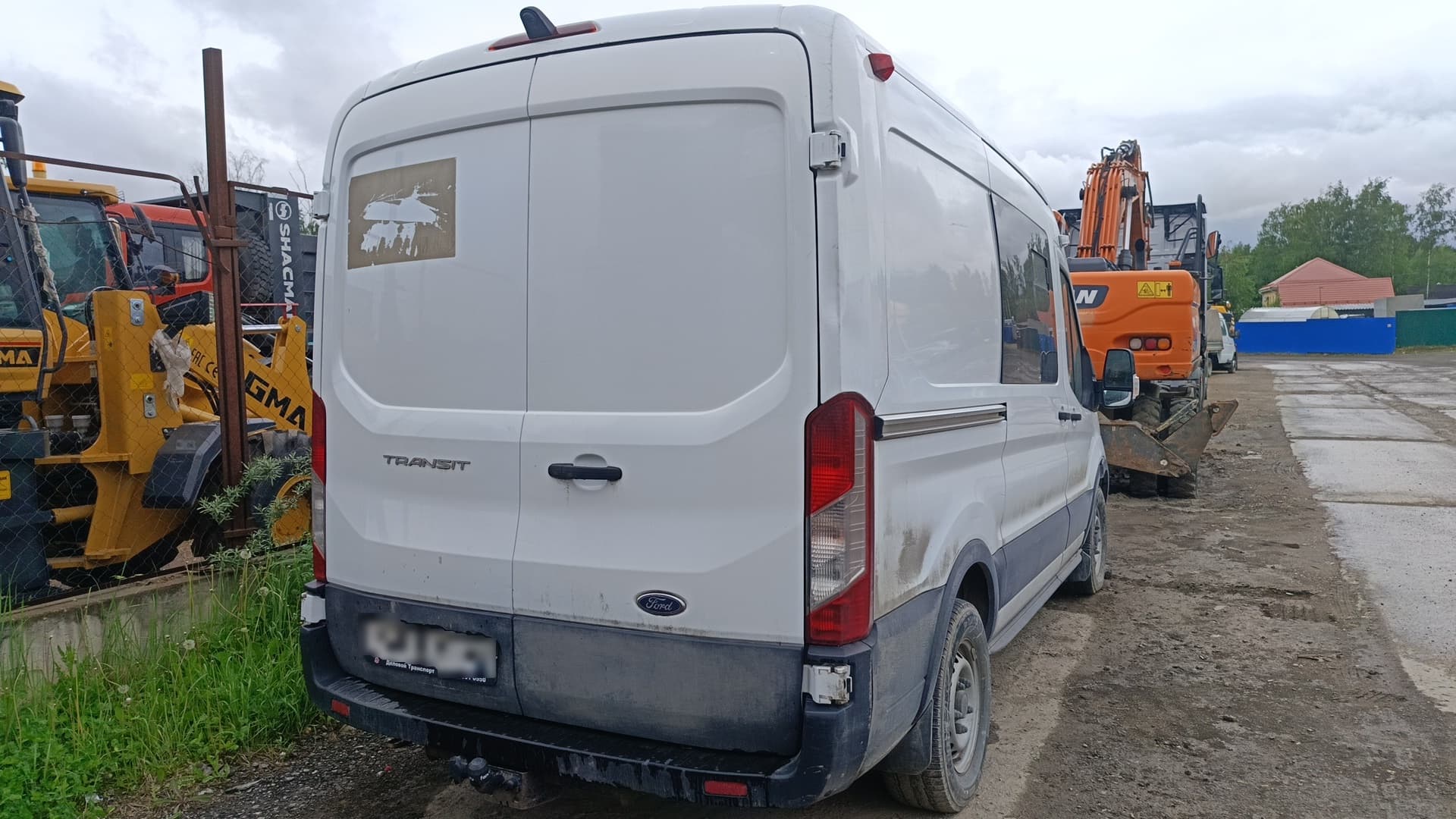 Ст Нижегородец 2327* на базе FORD TRANSIT Грузопассажирский - 3