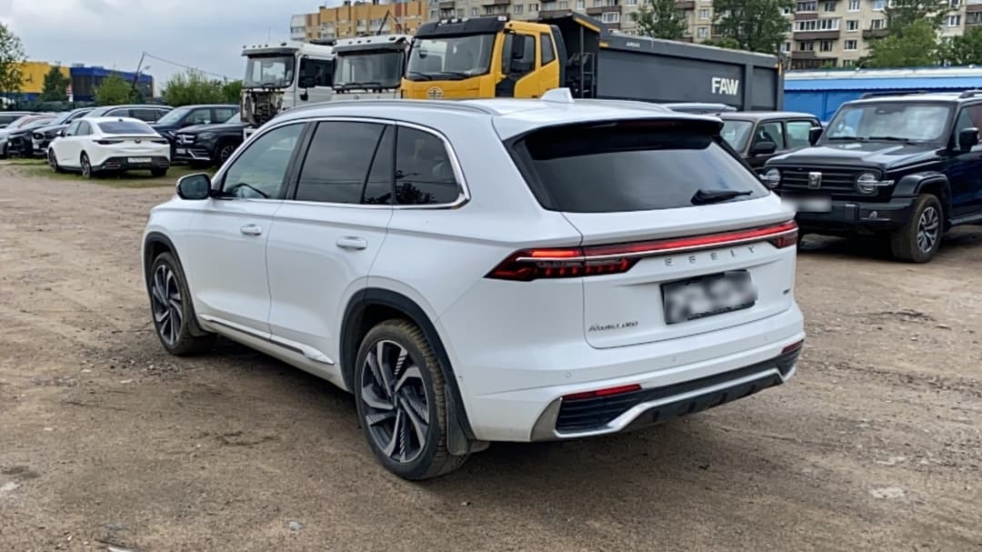 Geely Monjaro - 4