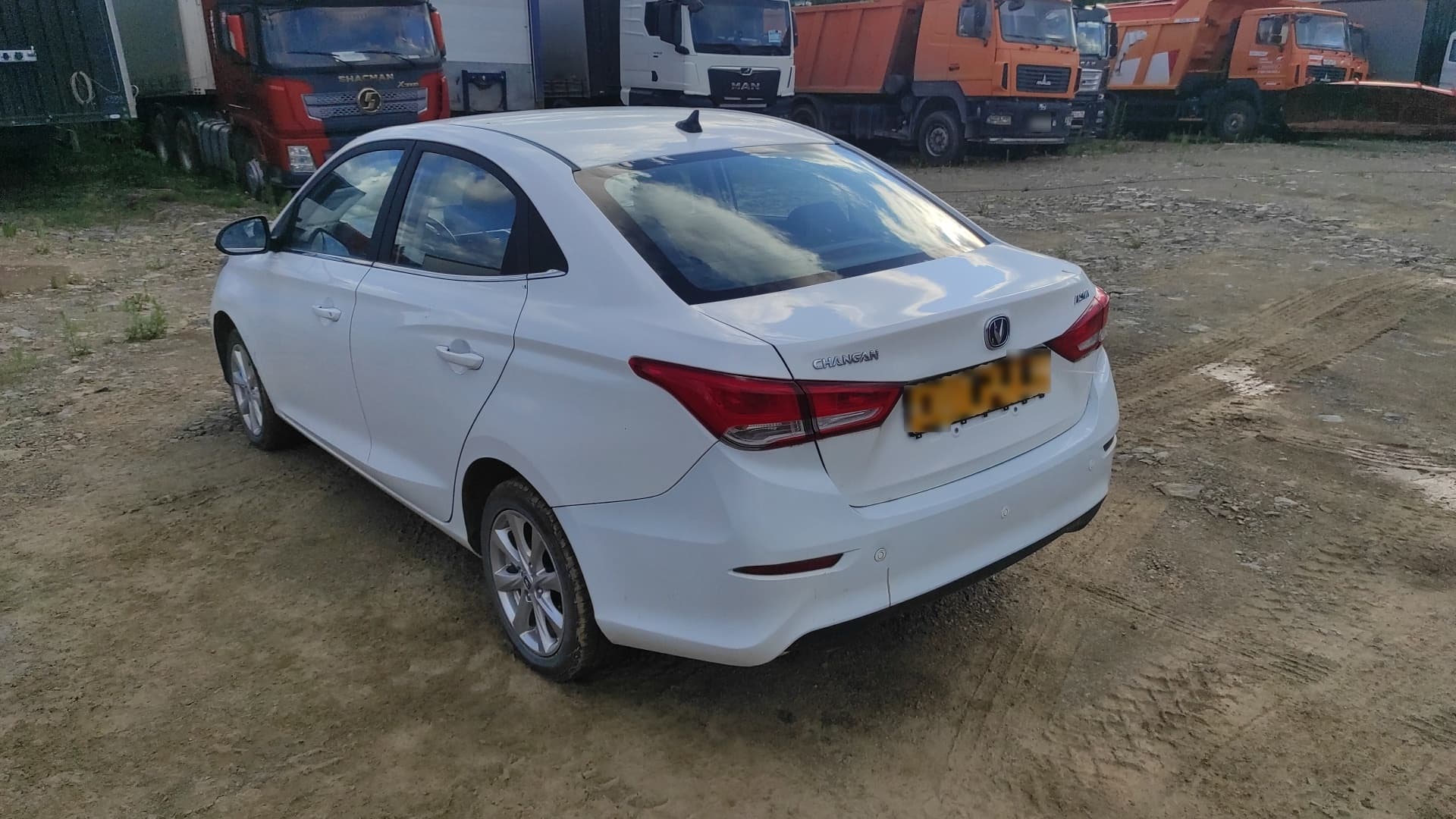 Changan Alsvin - 4