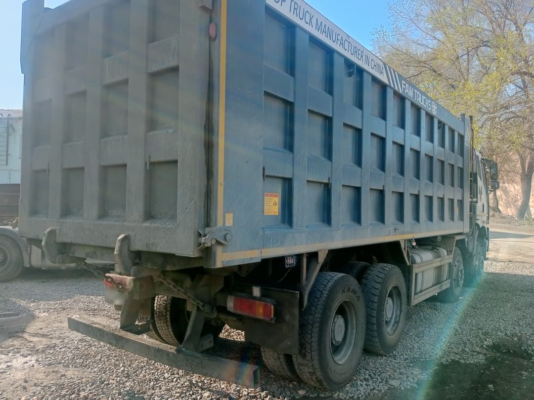 FAW J6 8x4 Самосвал - 3