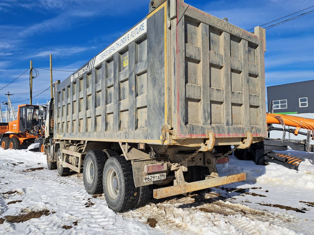 FAW CA 3310 8x4 Самосвал - 4
