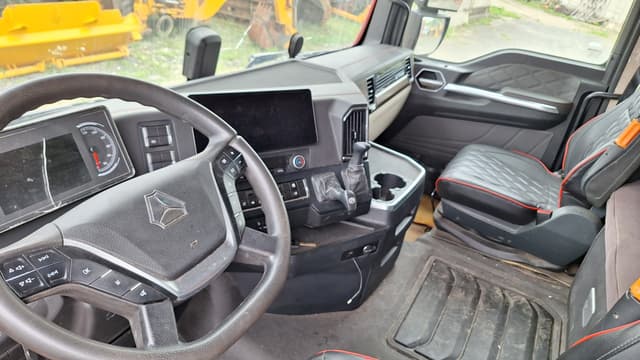 Sitrak C7H 4x2 Седельный тягач - 5