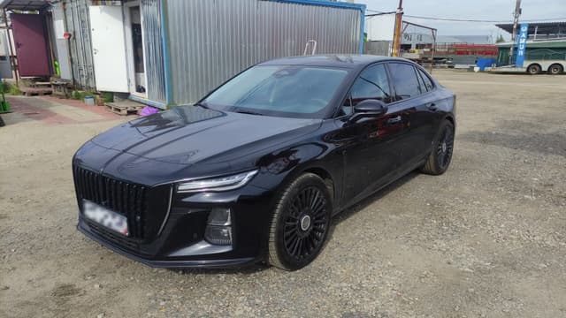 Hongqi H5 - 1