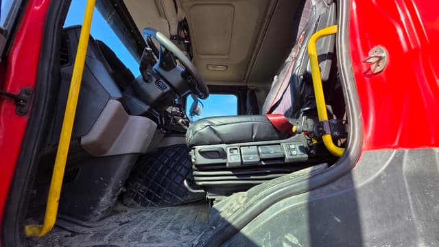 Scania G 8x4 Самосвал - 6