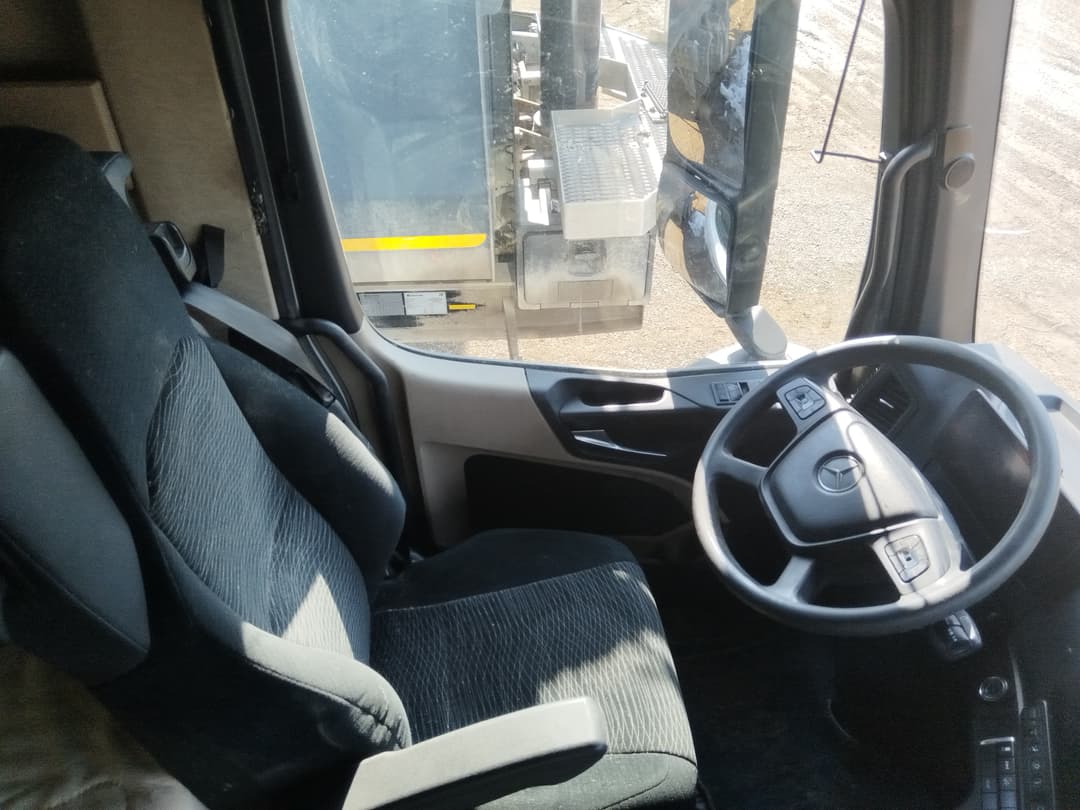 Mercedes-Benz Actros 4x2 Седельный тягач - 8