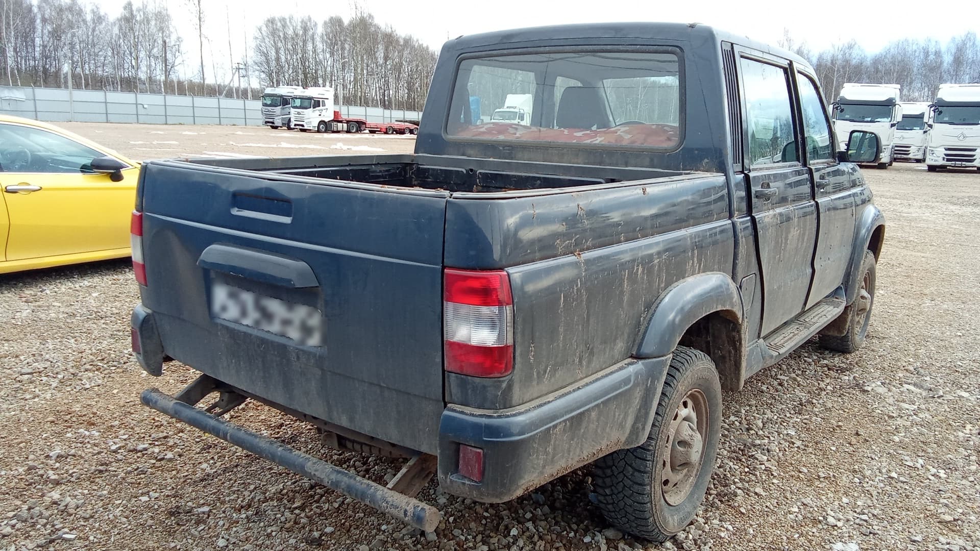 UAZ Pickup - 3