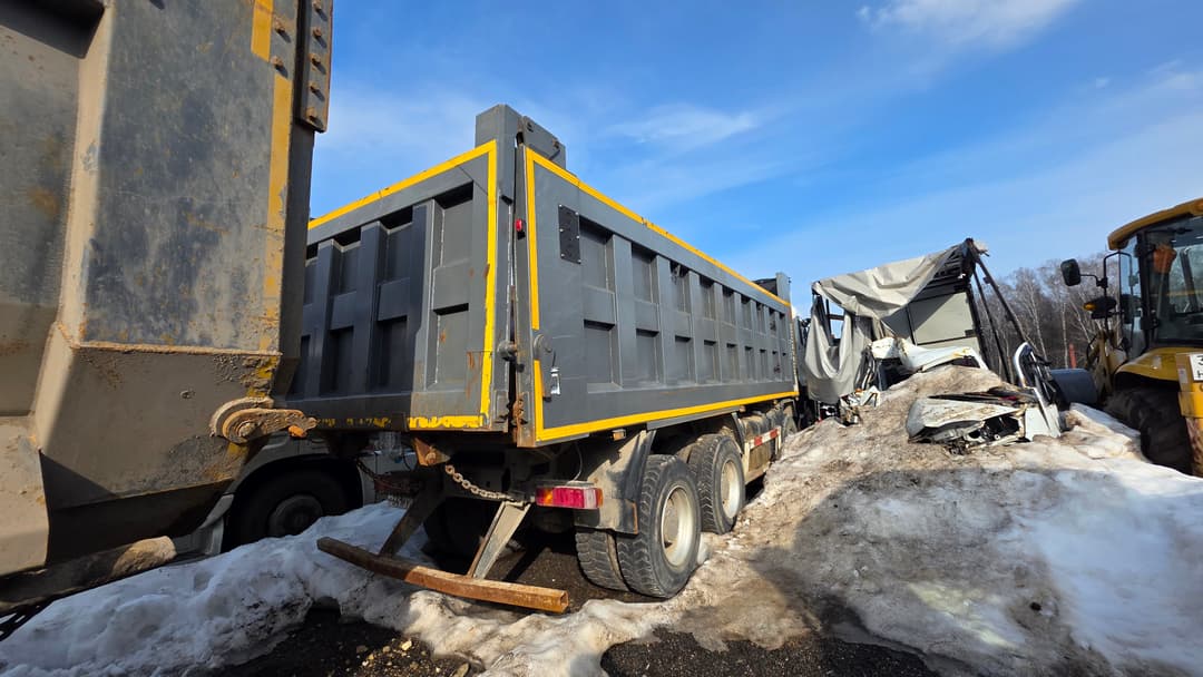 Dongfeng KC 8x4 Самосвал - 3