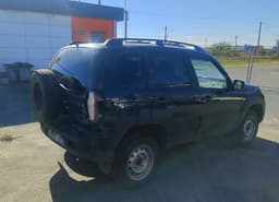 Lada Niva Travel - 3