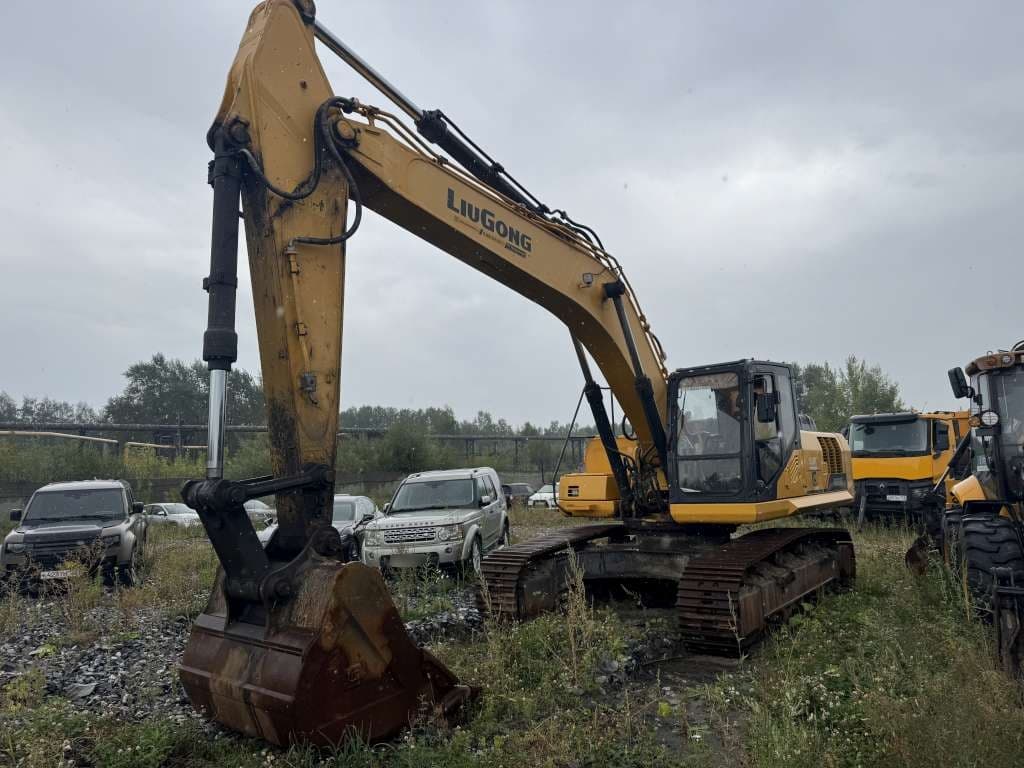 Liugong CLG933 Экскаватор - 1