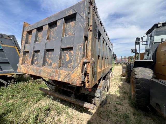Shacman (Shaanxi) SX* 6x4 Самосвал - 3