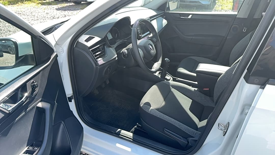 Skoda Rapid - 6