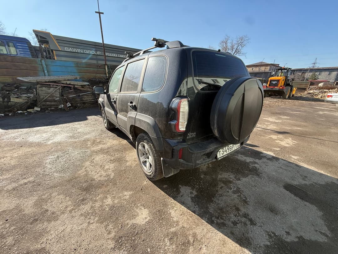 Lada Niva Travel - 4