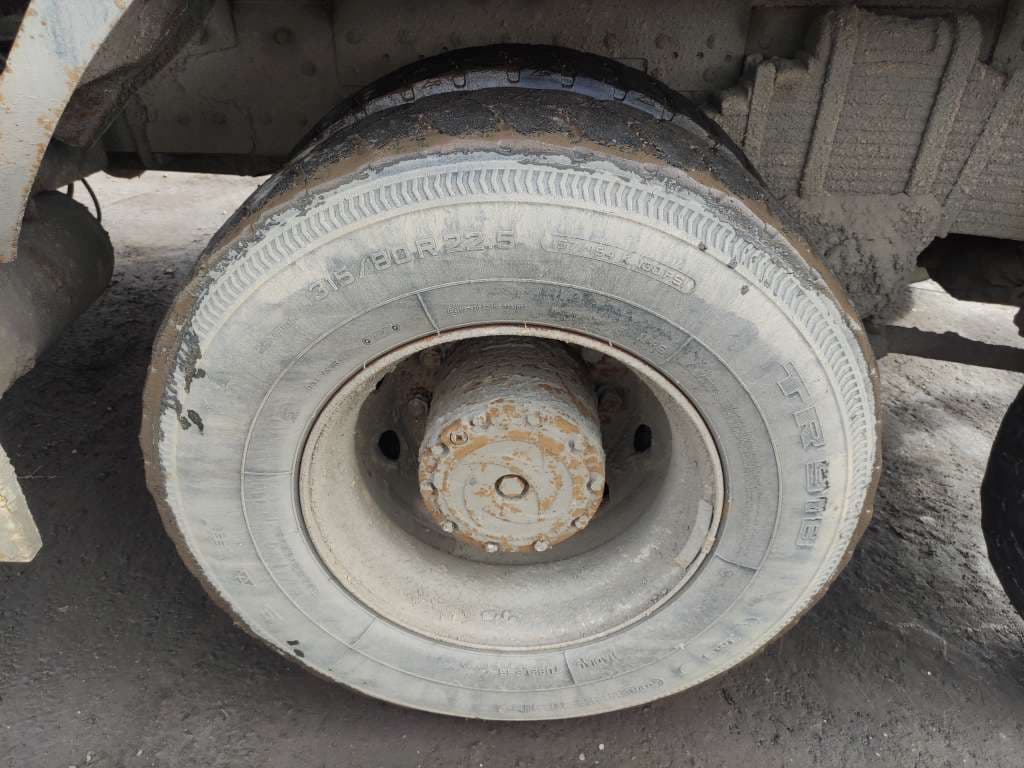 Dongfeng DFH 8x4 Самосвал - 9