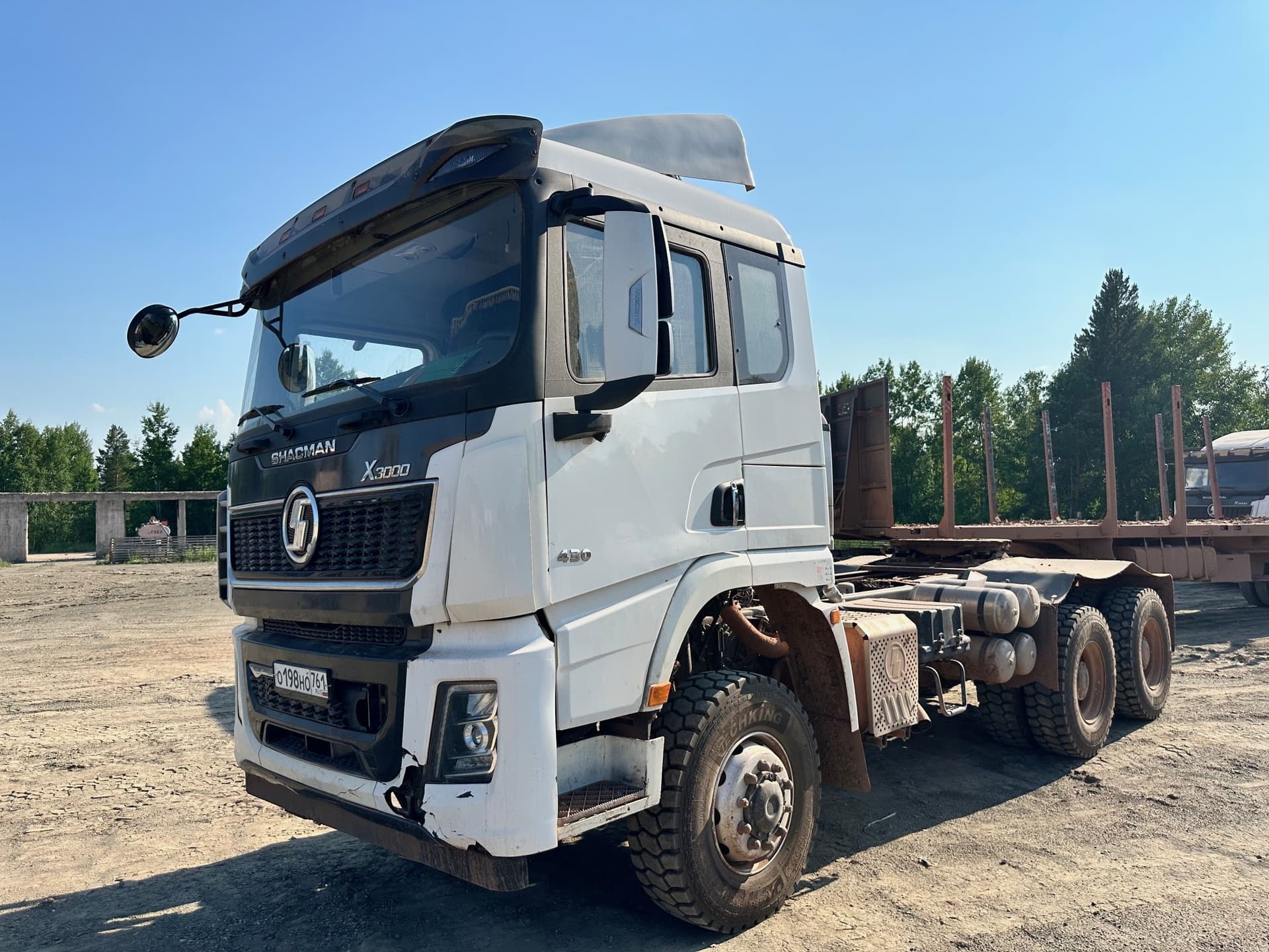 Shacman (Shaanxi) SX* 6x6 Седельный тягач - 1