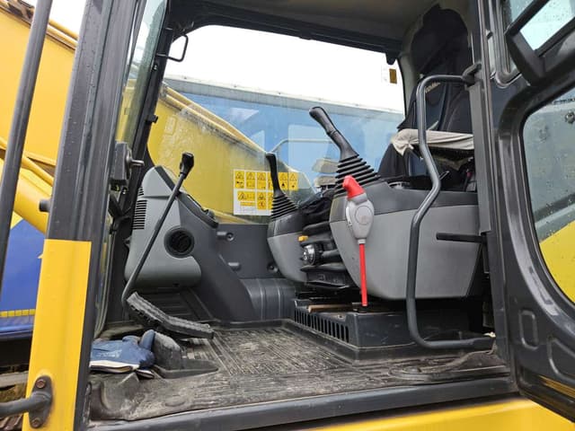 Komatsu PC 210 Экскаватор - 5