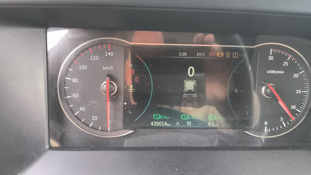 Dongfeng GX 4x2 Седельный тягач - 6