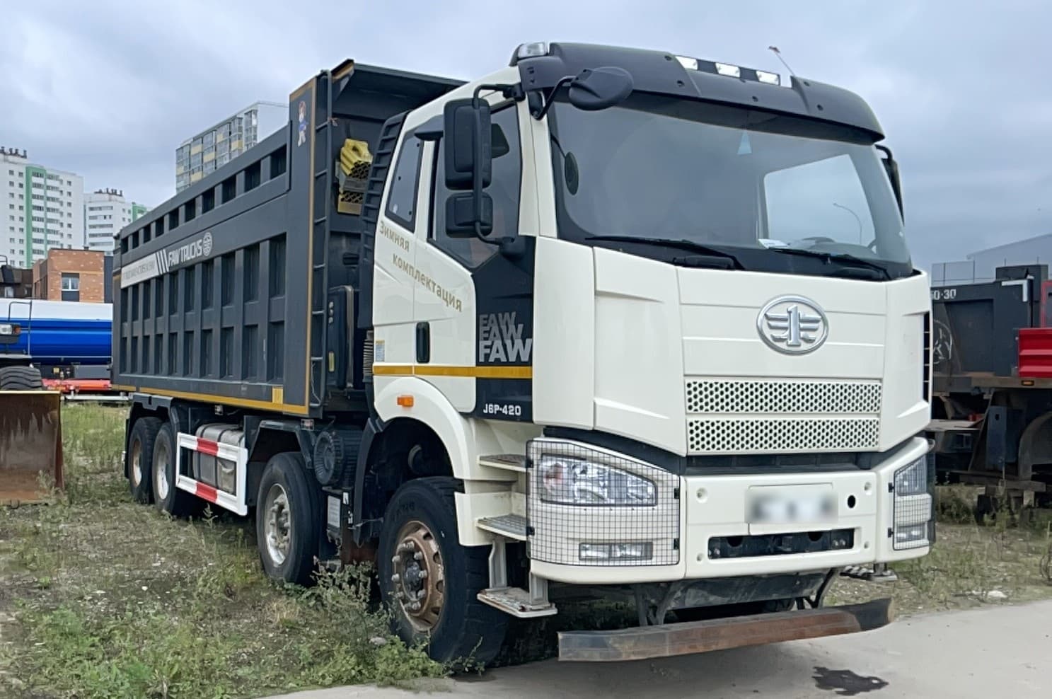 FAW J6 8x4 Самосвал - 2