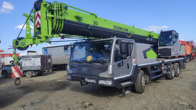 Zoomlion ZTC* 6x4 Автокран - 1