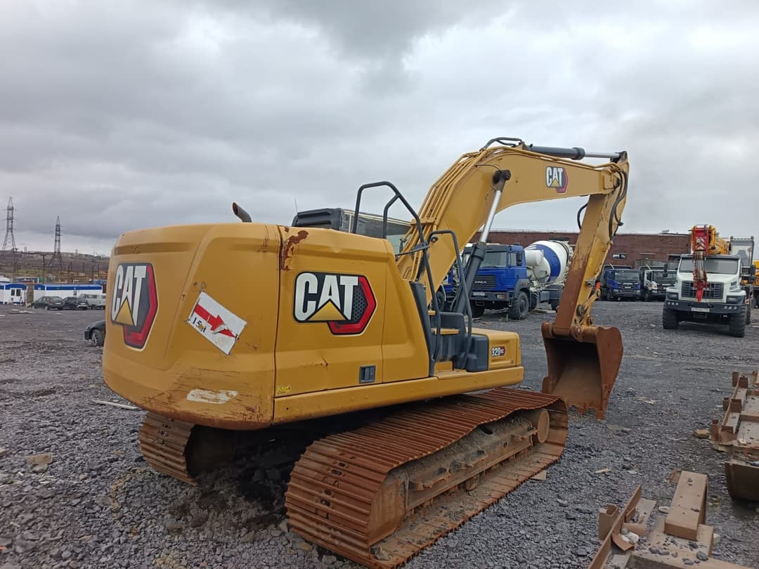 Caterpillar 320 Экскаватор - 3
