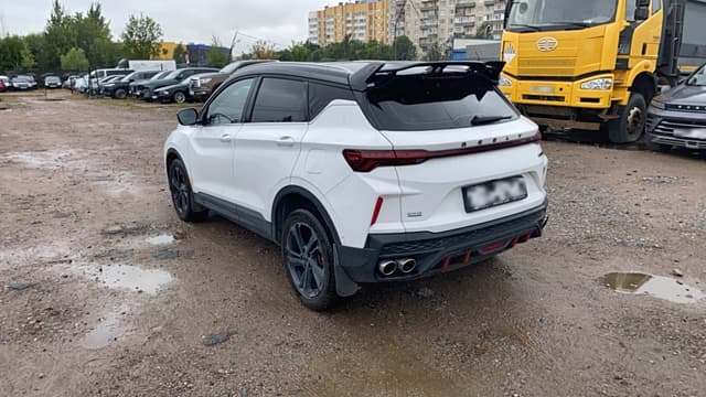 Geely Coolray - 4