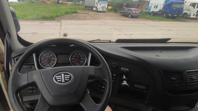 FAW J6 8x4 Самосвал - 4