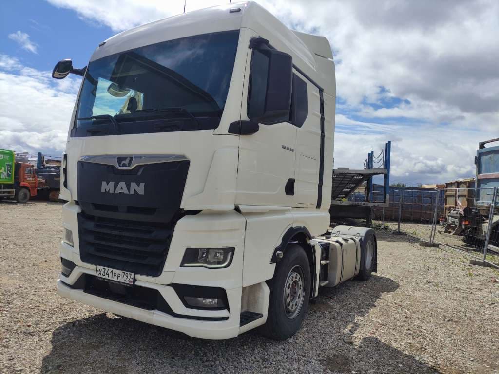 MAN TGX 4X2 Седельный тягач - 1