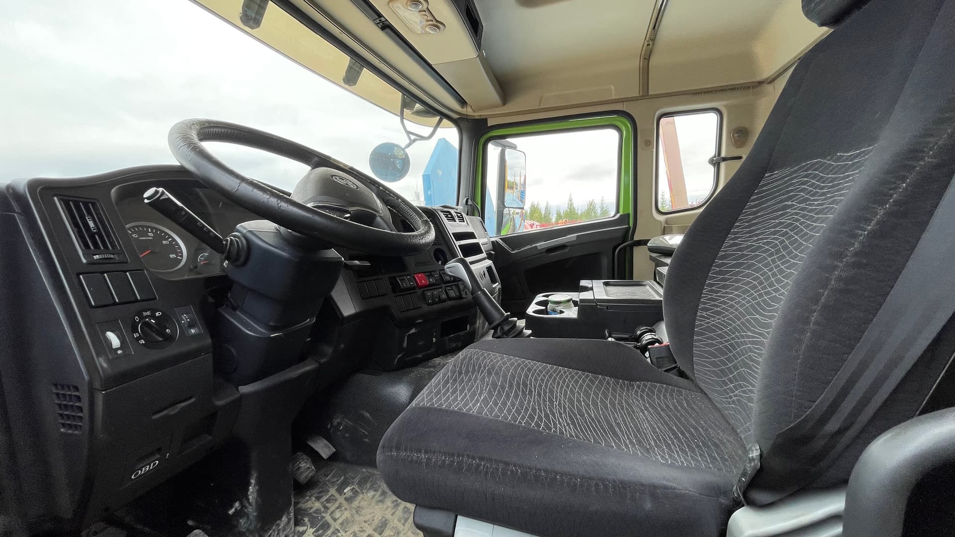 Shacman (Shaanxi) SX* 6x6 Седельный тягач - 5