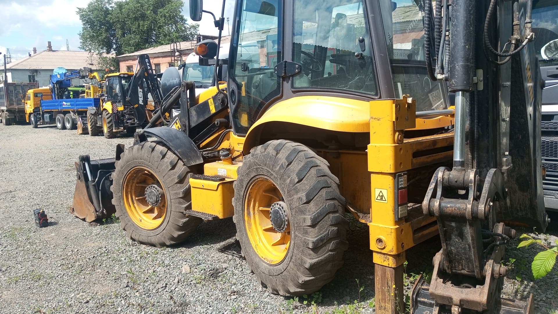 Shanmon 388 Экскаватор-погрузчик - 4