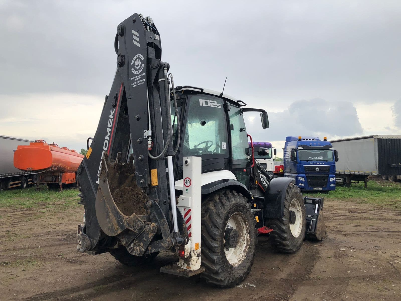 Hidromek HMK* Экскаватор-погрузчик - 3