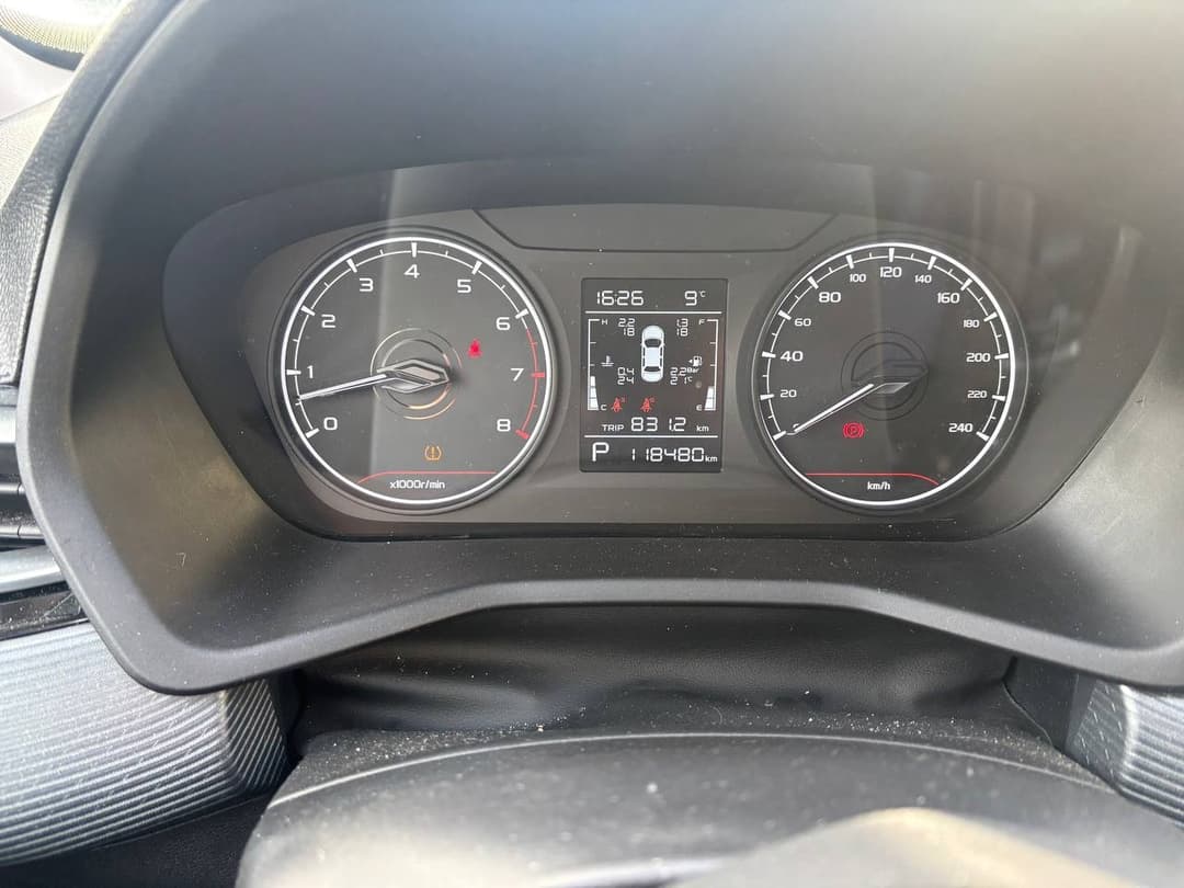 Geely Emgrand 7 - 7