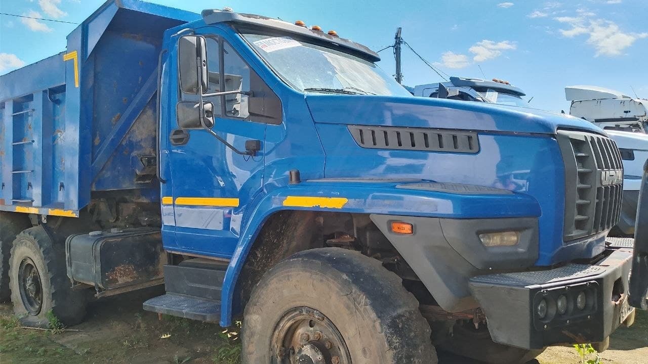 Ural 55571 6x6 Самосвал - 2